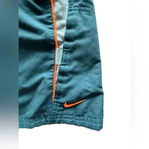 NIKE Men’s Swimming Trunks Size M Blue/Orange/Teal Travel Vacation N209 - Picture 2 of 8